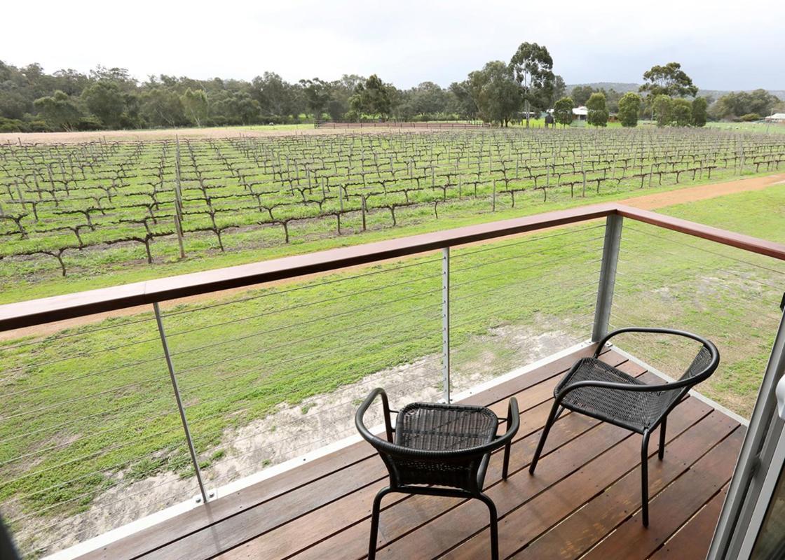 Lot113 Vineyard Accommodation Upper Swan Kültér fotó